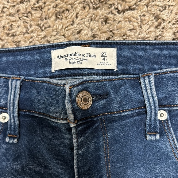 Abercrombie and Fitch skinny jeans - Picture 2 of 2
